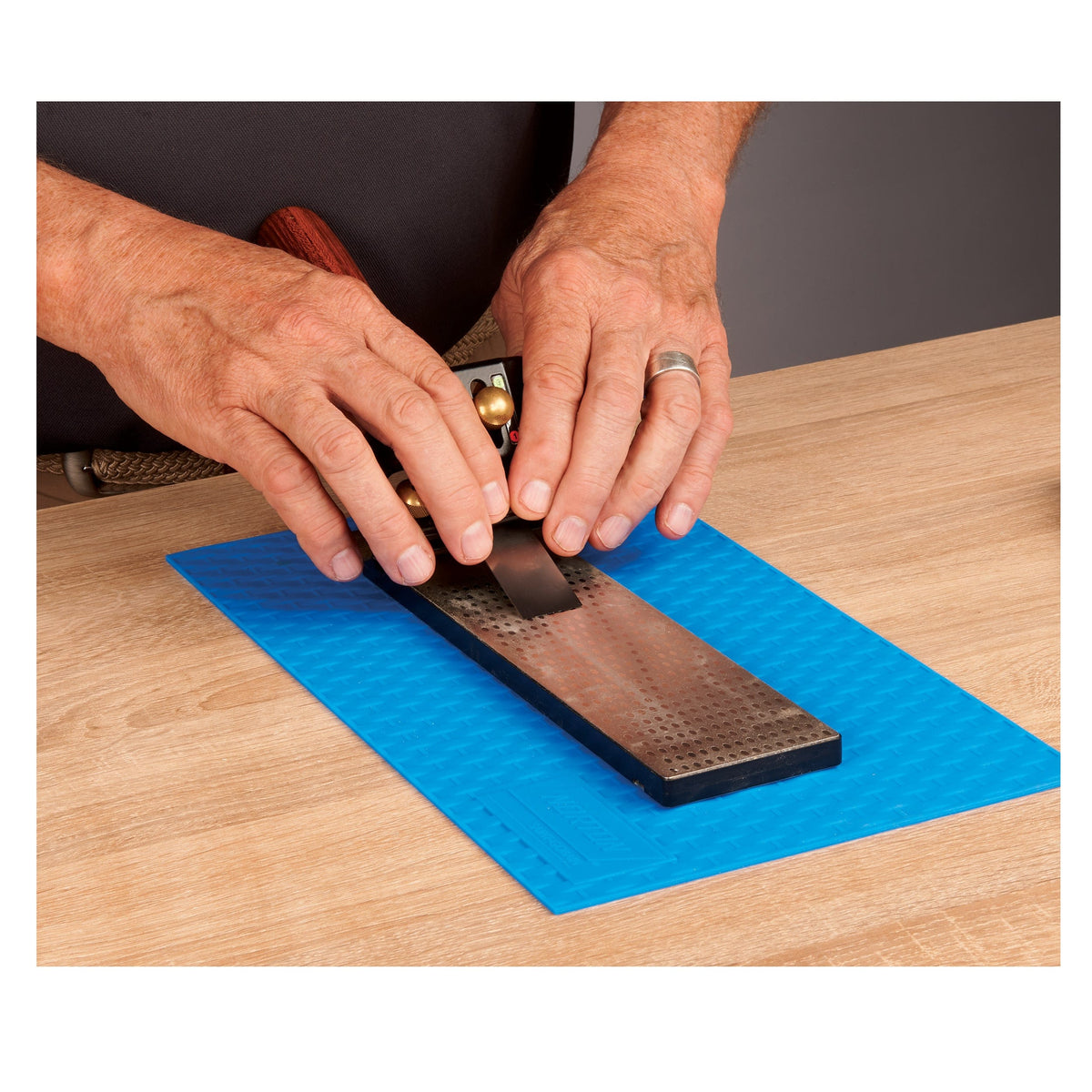 Non-Slip Silicone Sharpening Mat