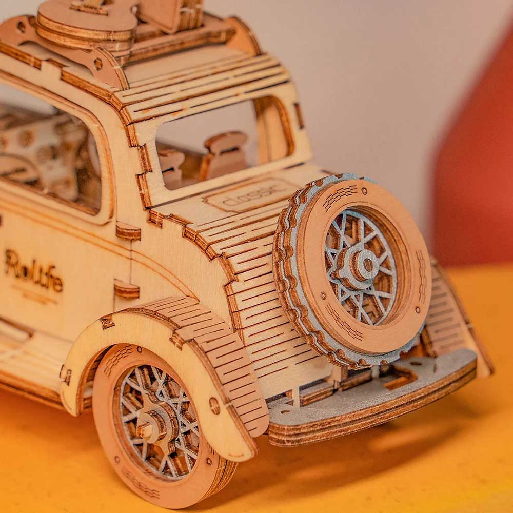Vintage Car 3D Wood Puzzle Kit