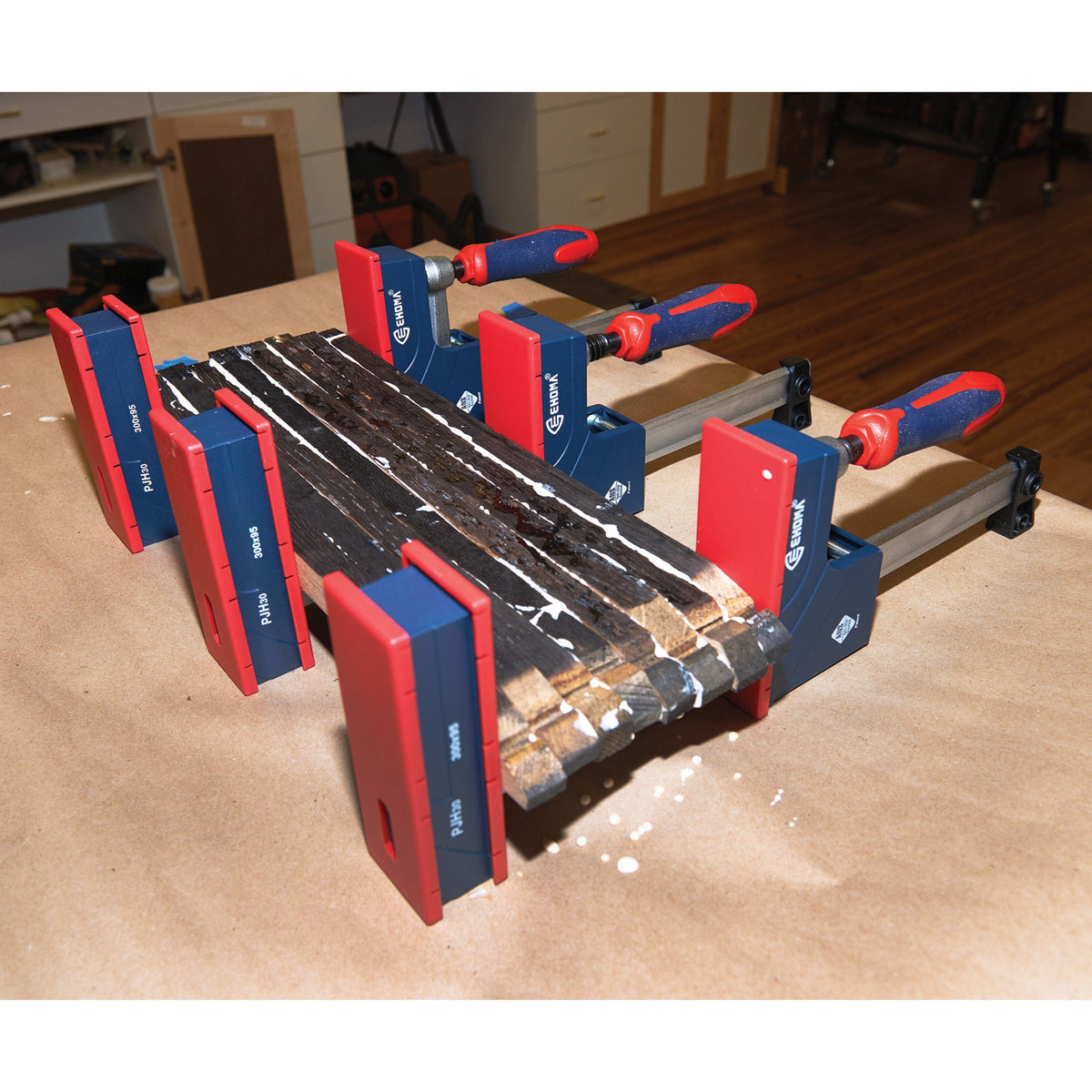 Parallel Jaw Clamp