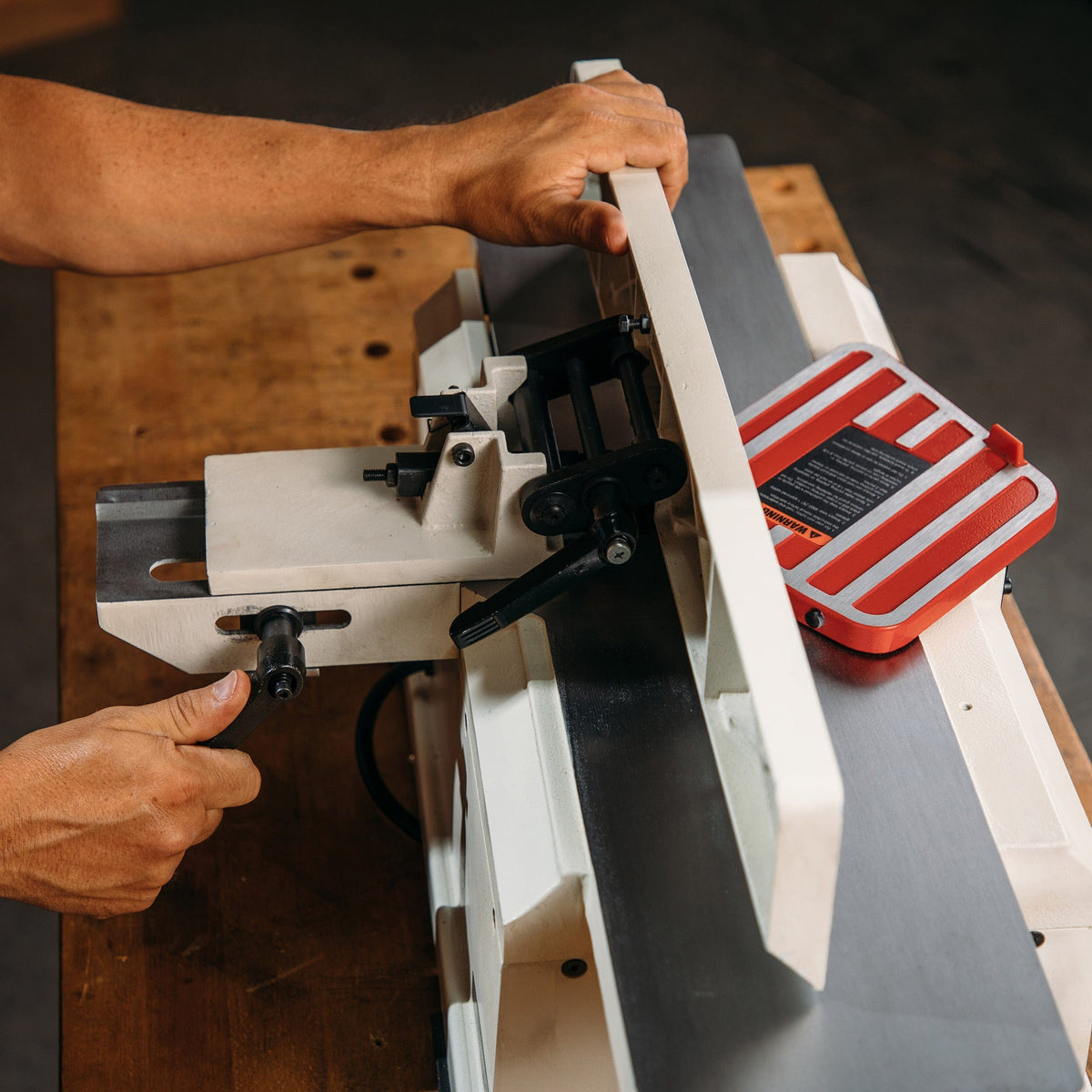 6" Benchtop Jointer - 1 HP 1 Ph 115V - Helical Cutterhead - JJ-6HHBT