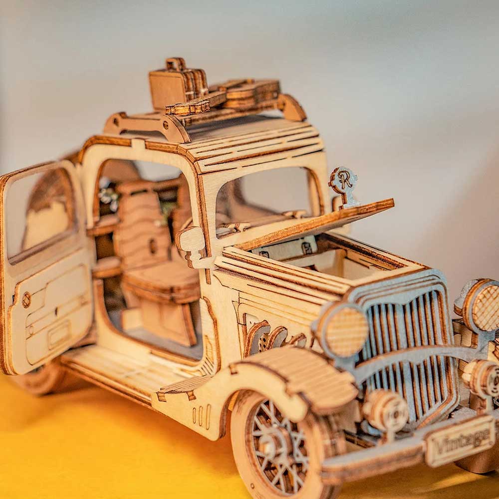 Vintage Car 3D Wood Puzzle Kit