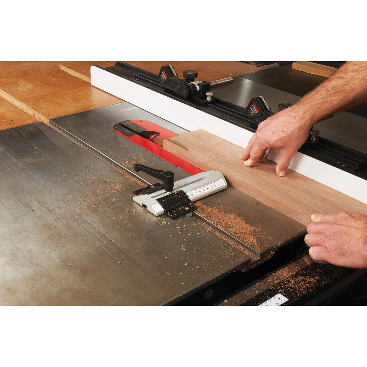 Thin Rip Table Saw Jig
